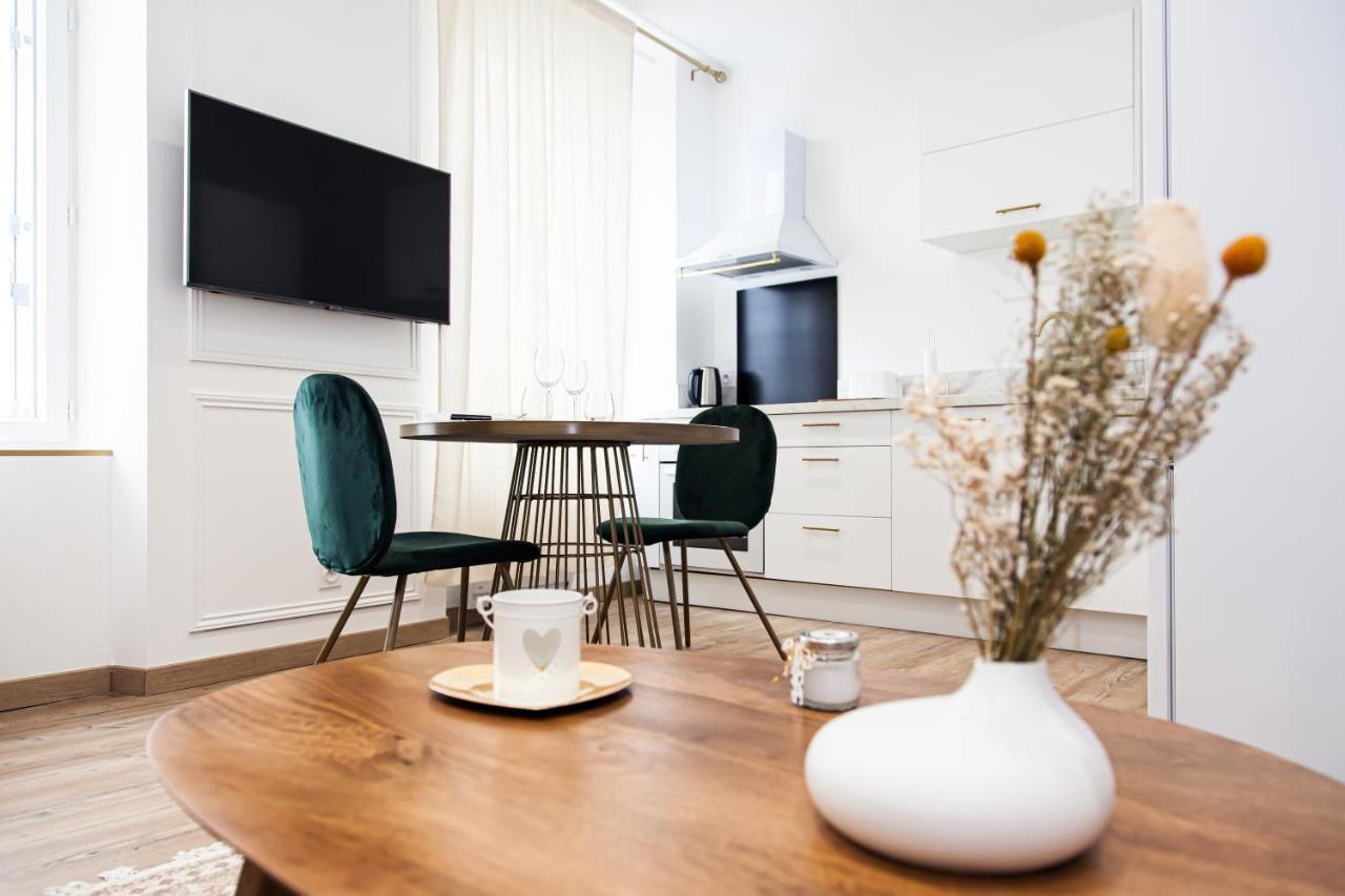 Le Contemporain 40 Apartment Chateauroux Bagian luar foto